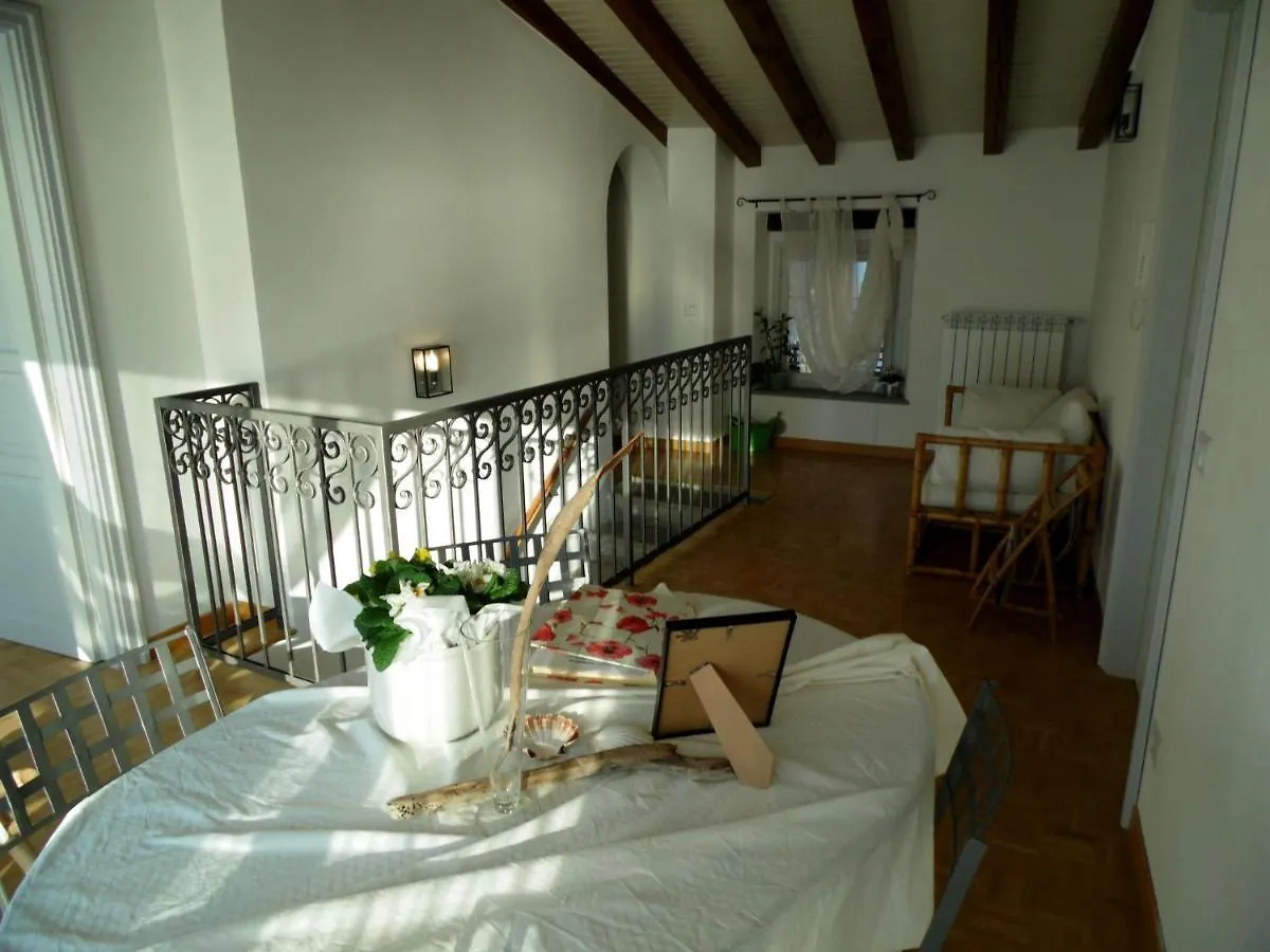 Apartamento Belvilla By Oyo Maison Jaune Marone